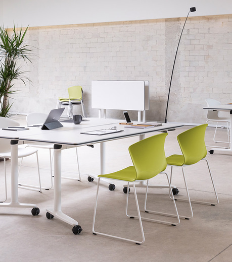 Talent, la mesa todoterreno para espacios de trabajo y aprendizaje