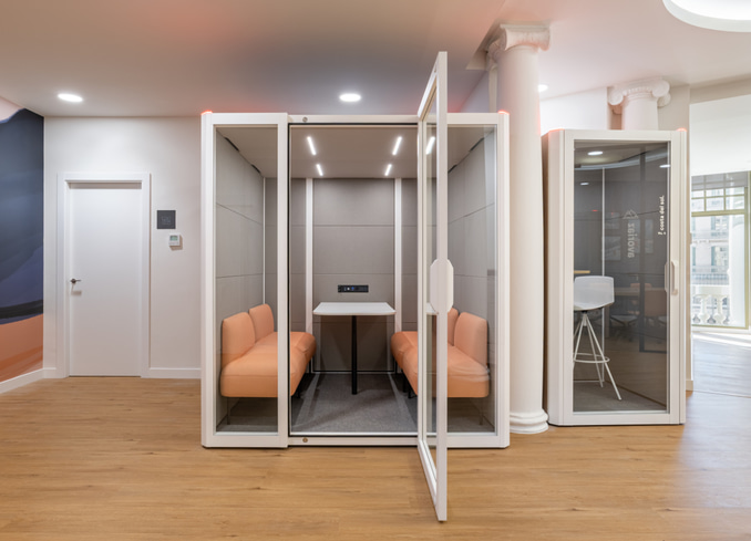 Cabinas Qyos con sensores de presencia en Pierre & Vacances