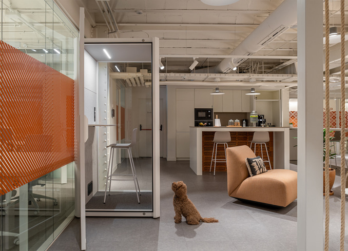 Coworking LOOM Ferretería. Barcelona (España)