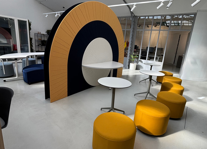 Espaço concebido por Matali Crasset para a Actiu na Design Paris Week