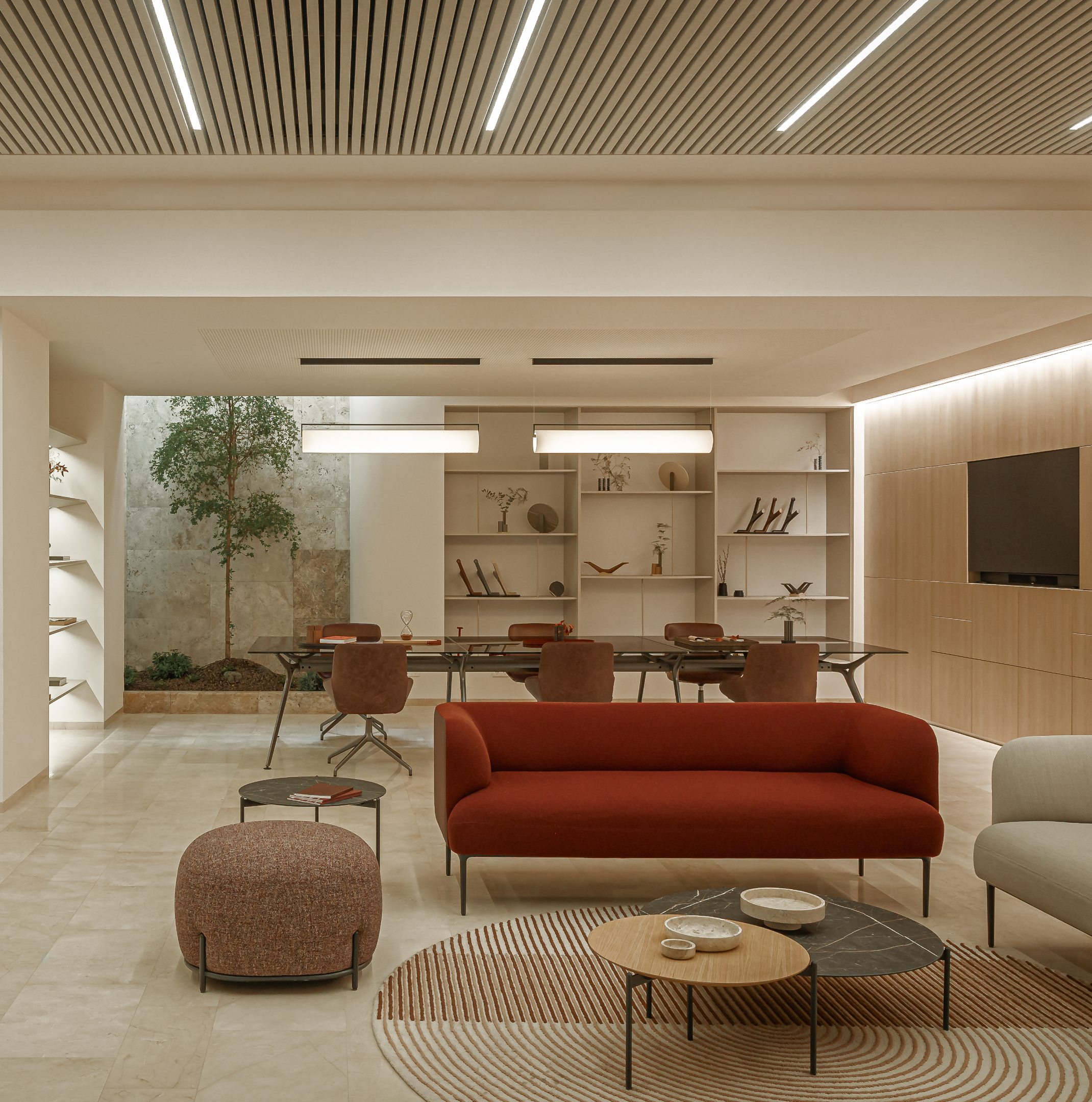 Salon avec mobilier d’inspiration méditerranéenne